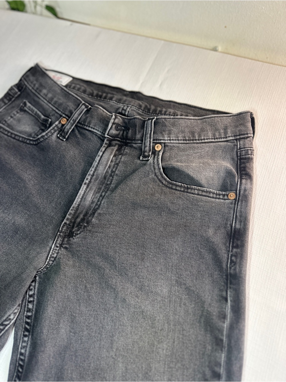 GAP 90s Loose Mid Rise Jeans Size 28 Washed Black - Vintage